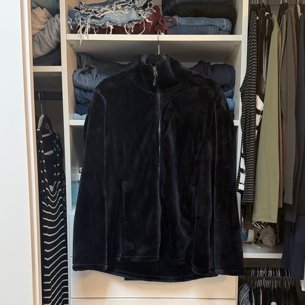 Women's Navy Plush Zip-Front Jacket